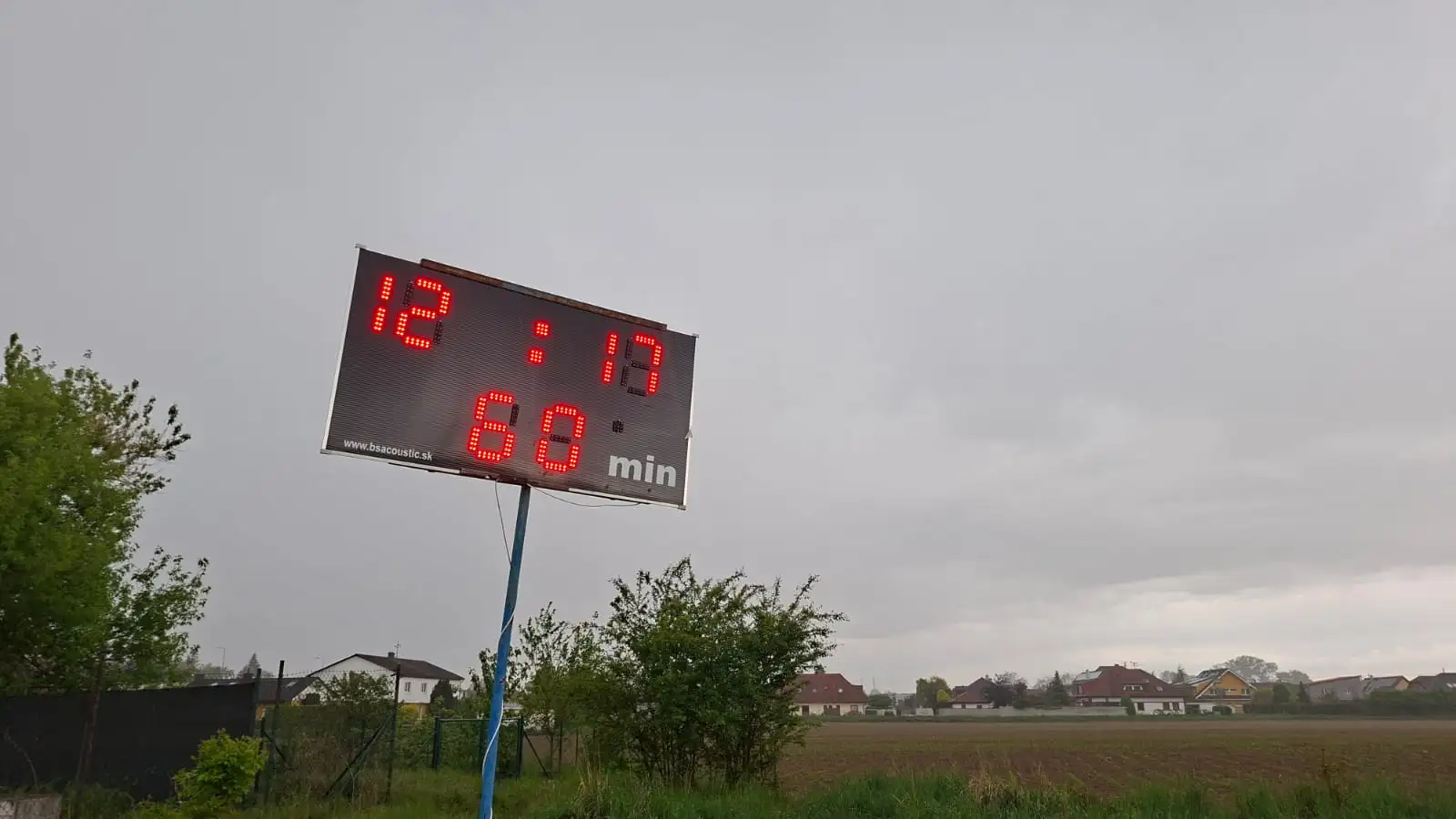 Boj o každý metr hřiště v zápase "U9"